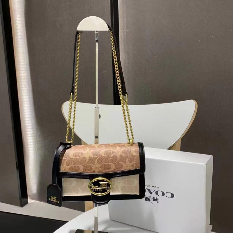 Ženska mini kvadratna PVC torbica za rameni crossbody, zatvaranje poklopcem, džep za telefon, 3D vodoravni kvadratni oblik, proljeće 2025