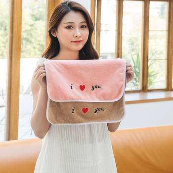 Παιδική πετσέτα από coral fleece, τετράγωνο σχήμα, γρήγορη απορρόφηση 0-5 δευτερόλεπτα, βάρος 50 g, με εκτύπωση λογότυπου