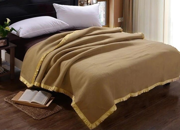 Κασμιρινο μαλλινο κουβέρτα; μονόχρωμο μοτίβο; ύφασμα: μαλλί; συρρίκνωση: 2-5%; σταθερότητα χρωμάτων: 3-4.