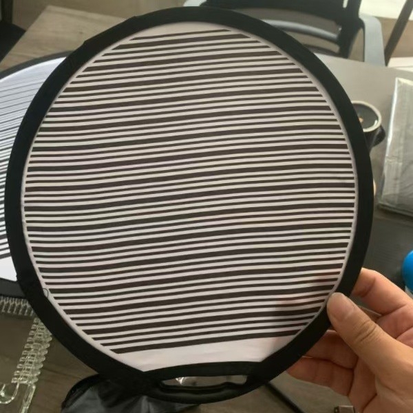 Fotografski reflektor panel, sklopivi i prijenosni, materijal poliester, pogodna za fotografiju proizvoda, težina 0,1 kg