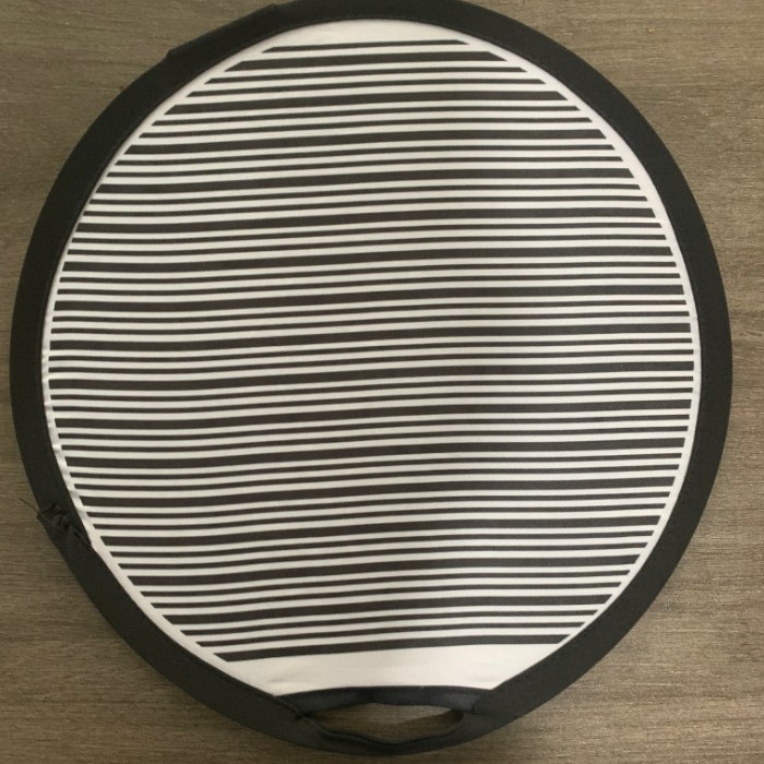 Fotografski reflektor panel, sklopivi i prijenosni, materijal poliester, pogodna za fotografiju proizvoda, težina 0,1 kg