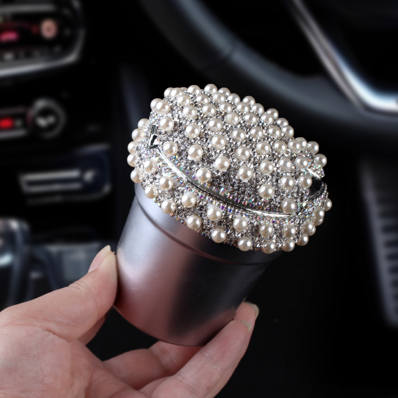 Auto pepeljar, plastični, 150 g, za automobil, Klasa A.