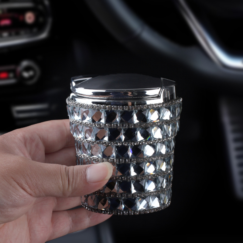 Auto pepeljar, plastični, 150 g, za automobil, Klasa A.