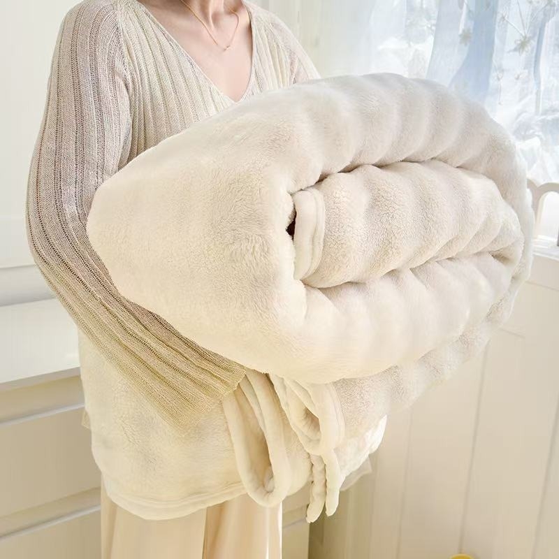 Κουβέρτα ανάπαυσης — χνουδωτή γούνα κουνελιού, κοραλλί φλίς, πολυεστέρας, 1000–1500 g, με δυνατότητα προσαρμογής