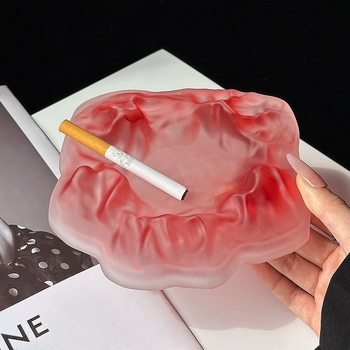 Stakleni pepelnjak u obliku ledenog brda za dnevni boravak, mat završna obrada, moderan dekor (Materijal: Staklo; Težina: 450 g; Model: Zadani predmet)