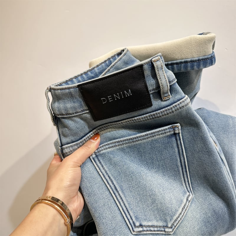 Дънки с висока талия и широки крачоли, подплатени с флийс, измит деним