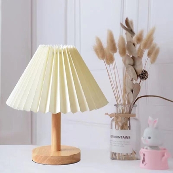 Stolna LED lampa s abažurom od bambusa, prekidač na tipku, napajanje iz utičnice, noćno svjetlo