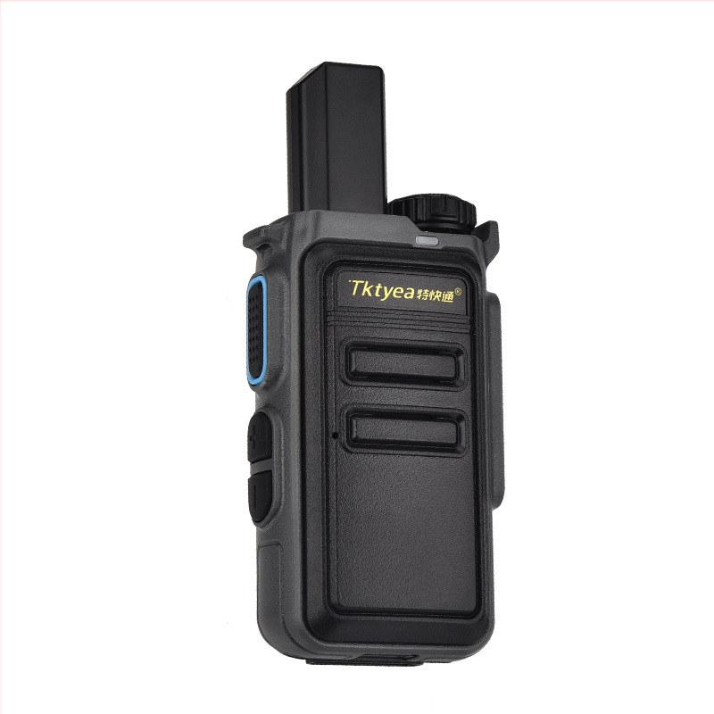 Prenosné rádio s 16 kanálmi, výstupný výkon 10 W, rozsah 1,5–3 km, teoretická vzdialenosť 3–5 km, batéria 4000 mAh