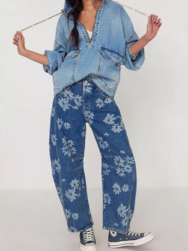 Virágmintás farmernadrág, lazán széles szárú, 9/10 hossz, középmagas derék, denim pamut-poliészter