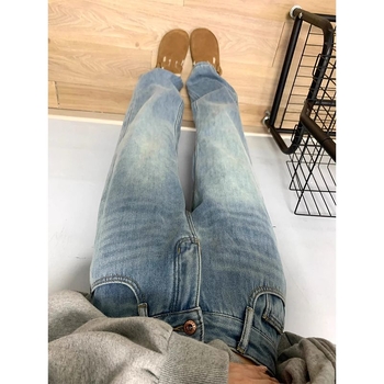 Джинси с подплата от флис, висока талия, широки крачоли, плътен деним — пролет 2025