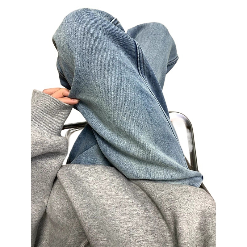 Джинси с подплата от флис, висока талия, широки крачоли, плътен деним — пролет 2025