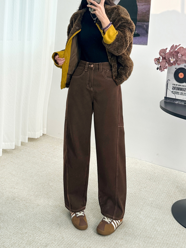 Pamukasto-elastične traperice, klinasti kroj, visok pas, flis podstava, mješavina polyester-Lyocell 30–50%