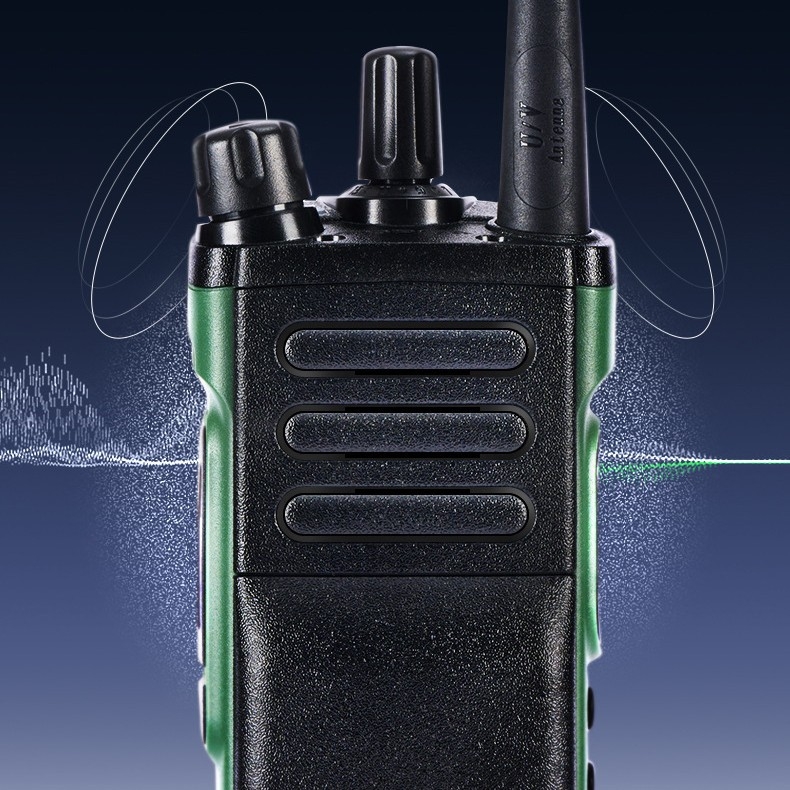 Baofeng DM-32UV DMR ručna radio s GPS/APRS, 10W izlazna snaga, frekvencijski raspon 136-174/400-520 MHz, 2500 mAh baterija, zaslon