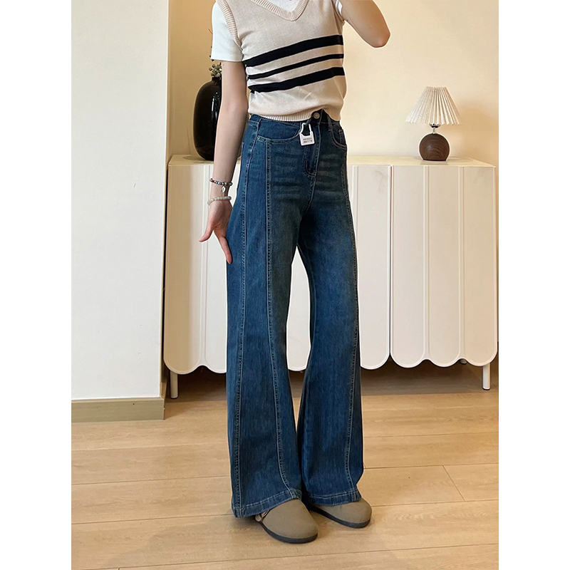 Дънки от деним с разширяващи се крачоли, еластични, силует круша, средна дължина