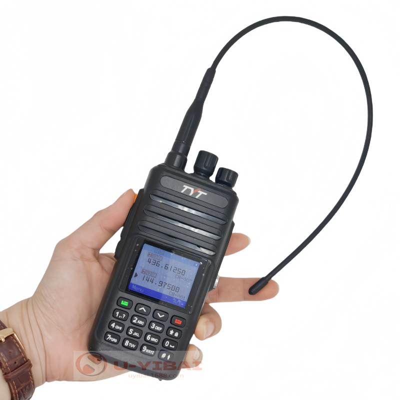 TYT TH-UV8200 Visokoučinkovita ručna radiostanica, IP67 vodootporna, 10W, frekvencije 136-174/400-520 MHz, 256 kanala, domet 5–10 km