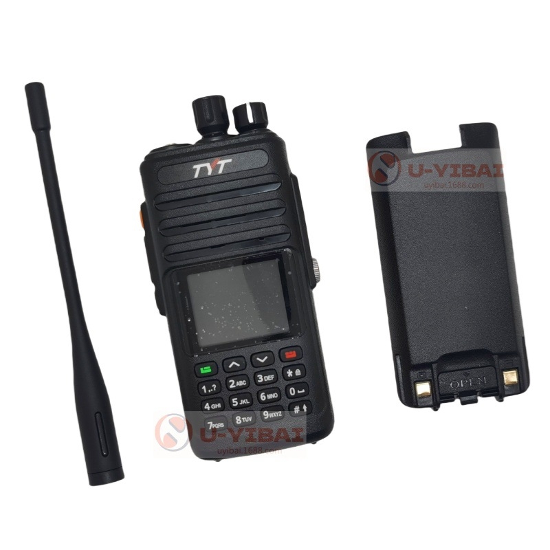TYT TH-UV8200 Visokoučinkovita ručna radiostanica, IP67 vodootporna, 10W, frekvencije 136-174/400-520 MHz, 256 kanala, domet 5–10 km