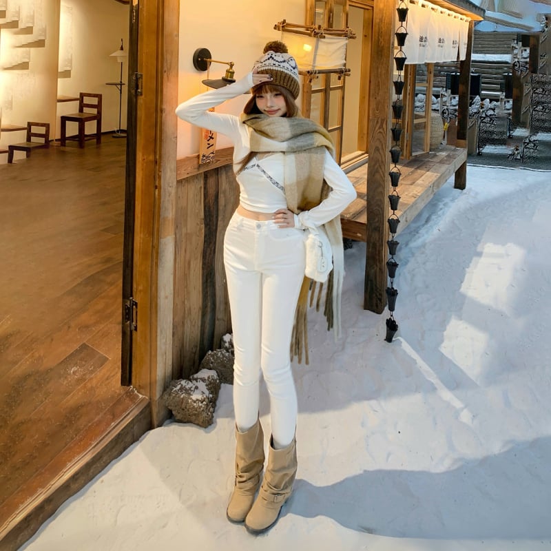 Yichun дънки с тесен силует, дължина 9/10, ниска талия, Зима 2025