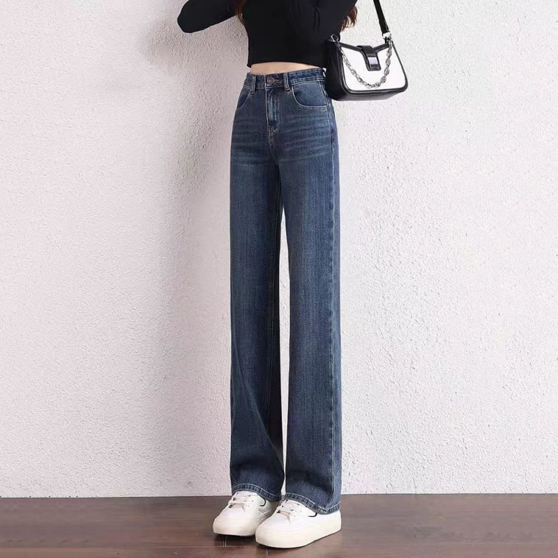 Дънки с права кройка, модалова тъкан, микроеластични, талия средна височина, дебела материя