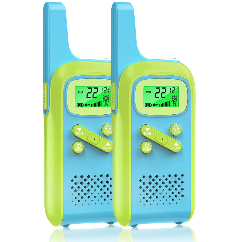 Dječji walkie-talkie T11, domet 3–5 km, RF izlazna snaga 0,5 W, 8/22 kanala, NiCd baterija 600 mAh, radno napajanje 4,5 V