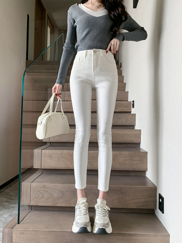 Traperice s visokim strukom, uski kroj, denim 95% pamuka, gradski stil