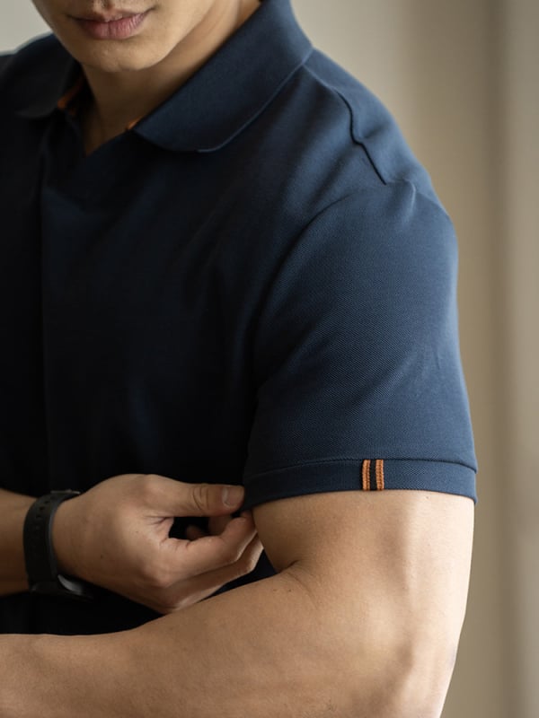 Polo majica s ovratnikom u obliku galeba, prozračna pamukova smjesa, kratki rukavi, uski kroj