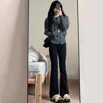 Ženske traperice od denima, visoki struk, podstavljene flisom, bootcut kroj, elastičan materijal