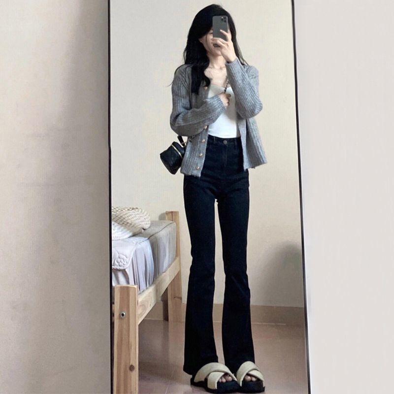 Ženske traperice od denima, visoki struk, podstavljene flisom, bootcut kroj, elastičan materijal