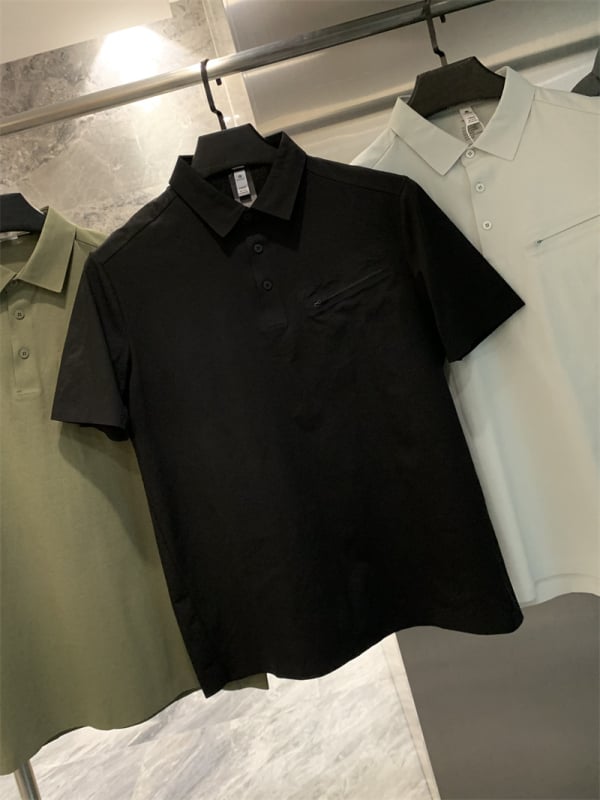 Férfi rövid ujjú póló, karcsú szabás, laminált anyag, lélegző és nedvszívó