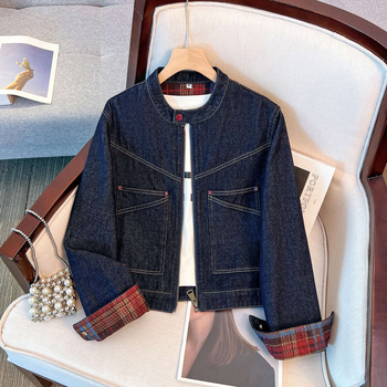 Деним яке за жене с кръгла яка, къс модел, дълги ръкави, памук 80–90%, есен 2025, елегантен градски стил