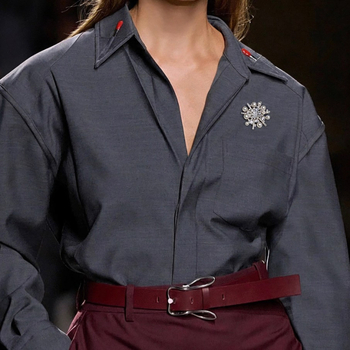 Брошка със имитационни перли, геометрична форма, микро закрепване; нишов стил; за спомен, украса, за сватба и подарък