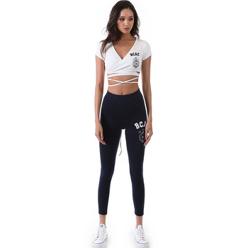 Ženske cropped legice od pamuka, slim fit, otisak s slovima, pogodne za sport, vožnju biciklom i jogu