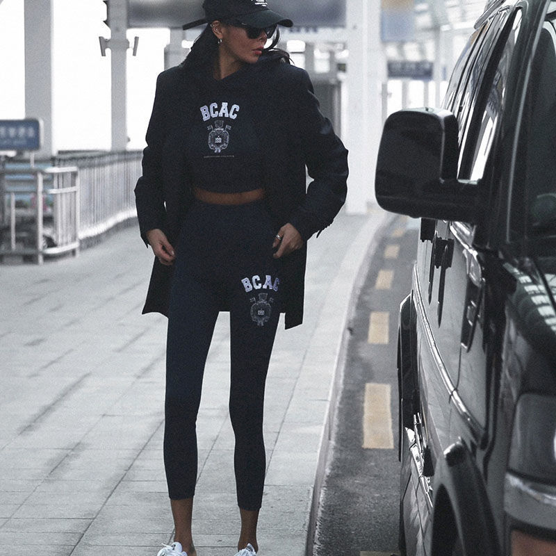 Ženske cropped legice od pamuka, slim fit, otisak s slovima, pogodne za sport, vožnju biciklom i jogu