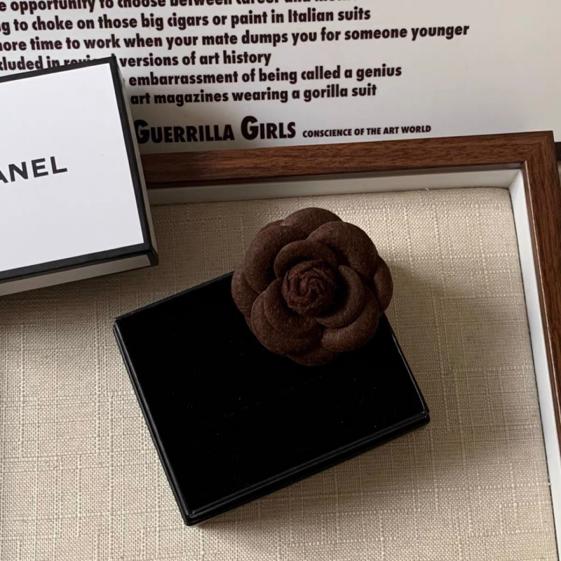 Bakrena broš Camellia – cvjetni dizajn, Komemorativna, Ljeto 2024, Podrijetlo Yiwu