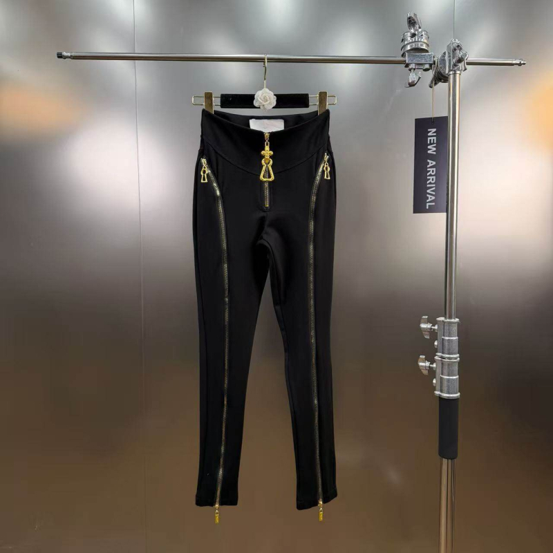 Pantalone od pamukaste smjese, dugi, uski kroj, jednobojne