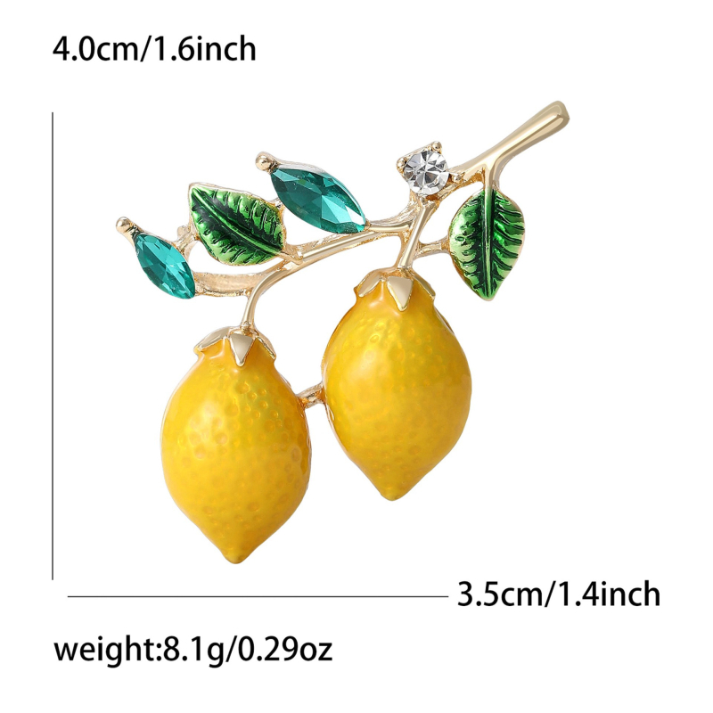 Брошка от сплав с емал — двойен лимонов мотив, универсална за лятна визия (Материал: сплав; Форма: друга; Функция: украса, подарък; Сезон: лято 2024; Вид: брошка)