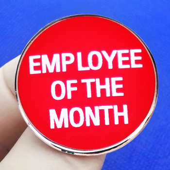 Брошка с дизайн на карикатурен герой, месечна награда за отличен служител, метална сплав, електроплакиране