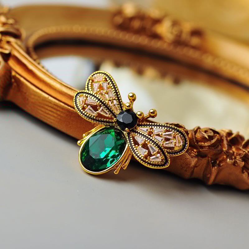 Брошка пчела - медна, мил стил; декоративна и подарък (материал: мед; стил: мил; функции: украса, подарък)