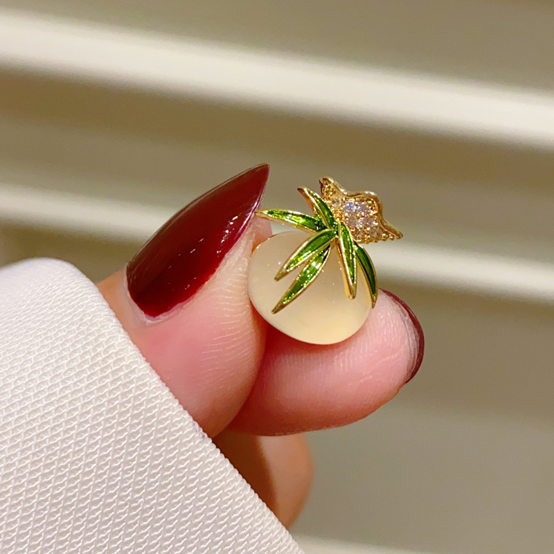 Медна щипка за яка с мотив листа – женски китайски стил, диамантена полировка