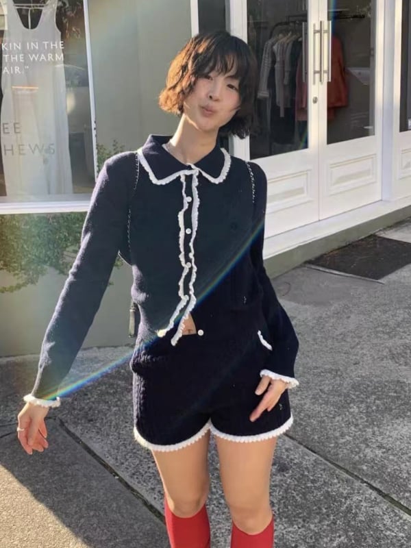 Korejski retro pleteni kardigan s Doll collarom i kontrastnim čipkastim šivanjem, pamukasta pletena tkanina, uski kroj