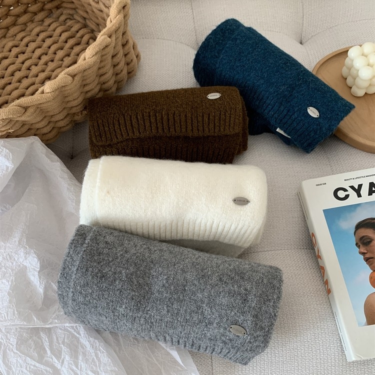 Зимен шал, права тъкан, рециклиран полиестер, държи топло, издание: Зима 2025