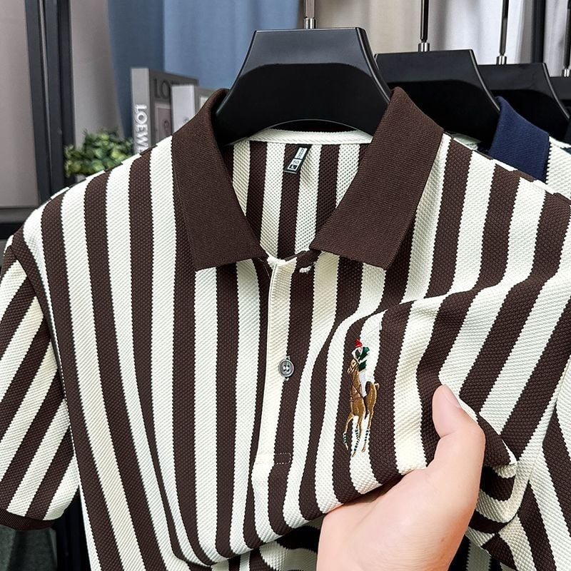 Hímzett póni mintás polo, galléros, függőleges csíkokkal, rövid ujjú, piqué poliészter anyag