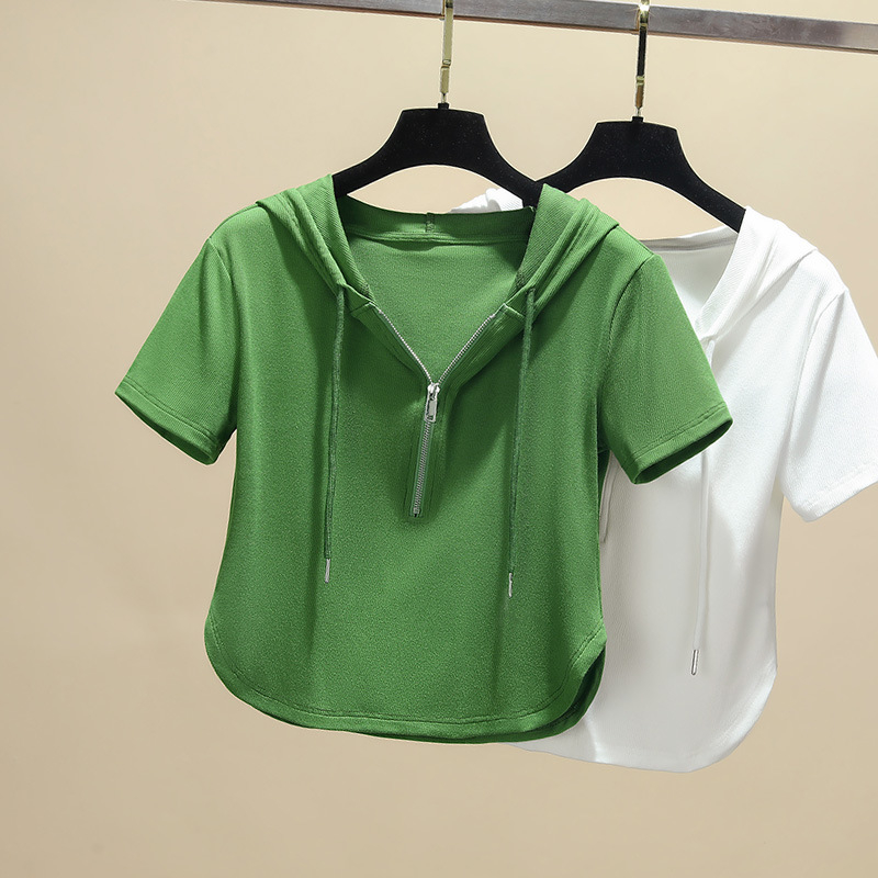 Ženski T-shirt kratkih rukava s kapuljačom i zipom, zakrivljeni donji rub, viskozna tkanina