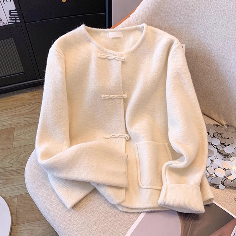 Cardigan-stil džemper-kabat s polo ovratnikom, princeze rukavi, jednostruko kopčanje, najlon tkanina s ovčjim velurom