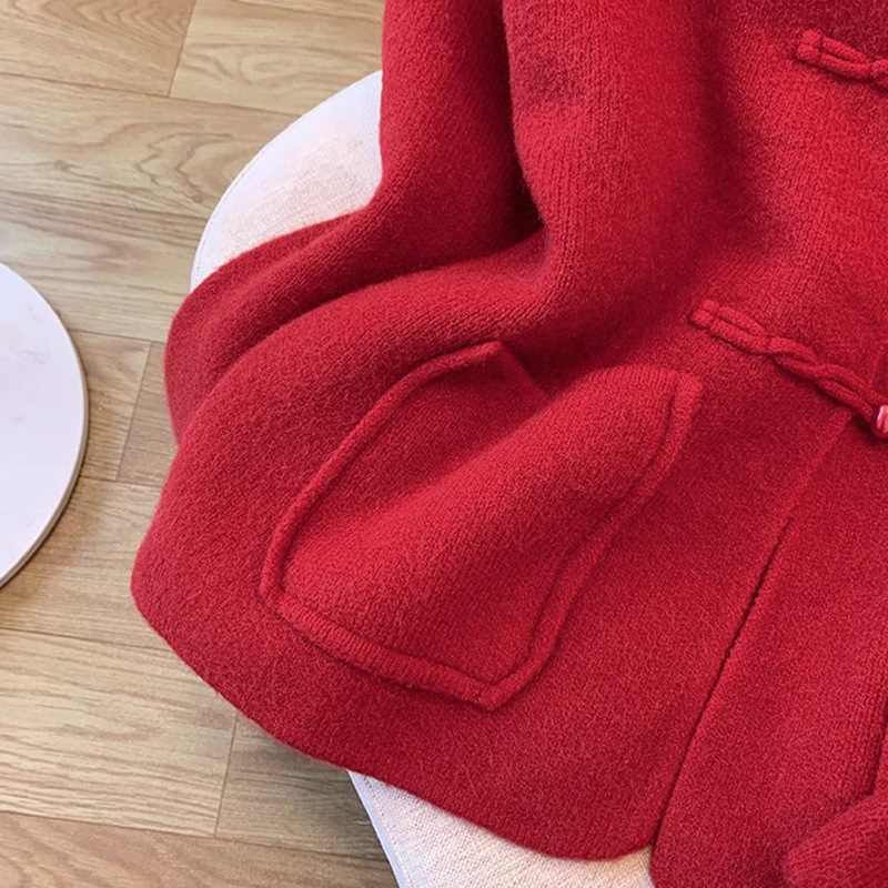 Cardigan-stil džemper-kabat s polo ovratnikom, princeze rukavi, jednostruko kopčanje, najlon tkanina s ovčjim velurom