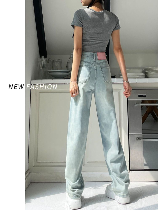 Egyenes szabású farmernadrág, magas derék, 50–70% pamut, 2025 tavaszi megjelenés.