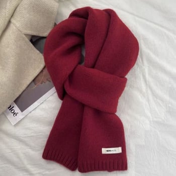 Вълнен шал, плетен с Warp knitting — зимна топлина, стилен и функционален за комутация