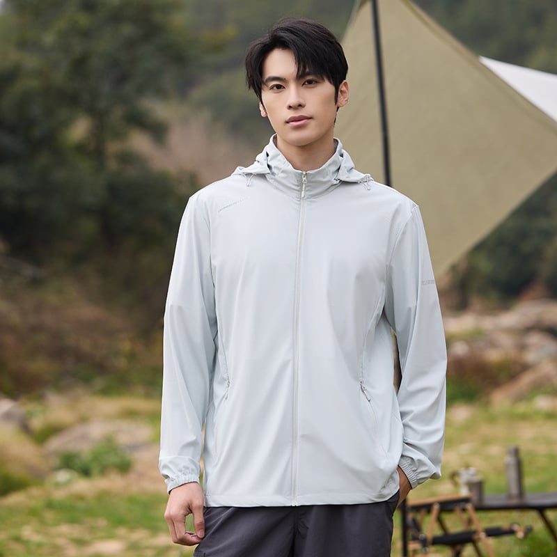 Унисекс нейлоново ветрово яке с UPF50+ слънцезащита, бързосъхнещо и дишащо, с качулка, за дейности на открито.