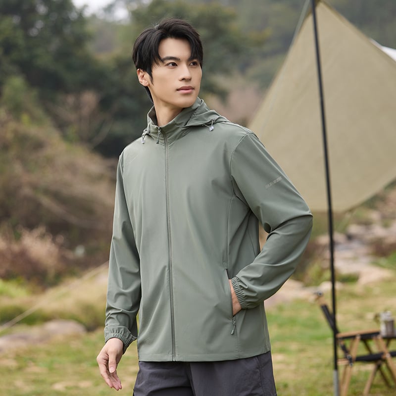 Унисекс нейлоново ветрово яке с UPF50+ слънцезащита, бързосъхнещо и дишащо, с качулка, за дейности на открито.