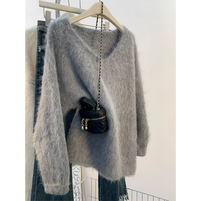 Pulover od acrila s Mink velurom, debeo, slobodan kroj, halter ovratnik, dugi rukavi s lepršavim završetkom