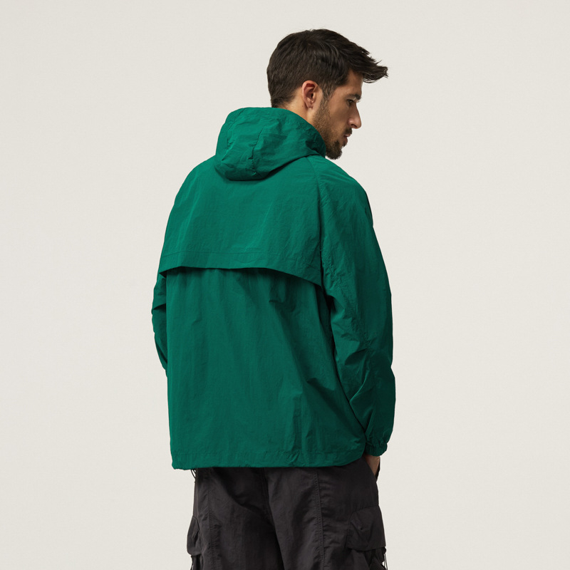 Muška jakna s ice silk materijalom, kapuljom, zatvaračem, UPF40+ zaštita od sunca, širokog kroja